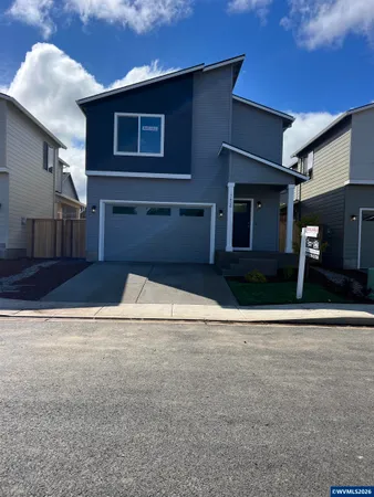 $439,900 | 7426 Southeast Berg Drive, Corvallis, OR 97330