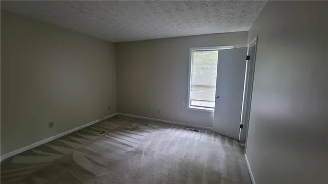 $1,950 | 4621 Kings Crossing Drive Northeast, Kennesaw, GA 30144