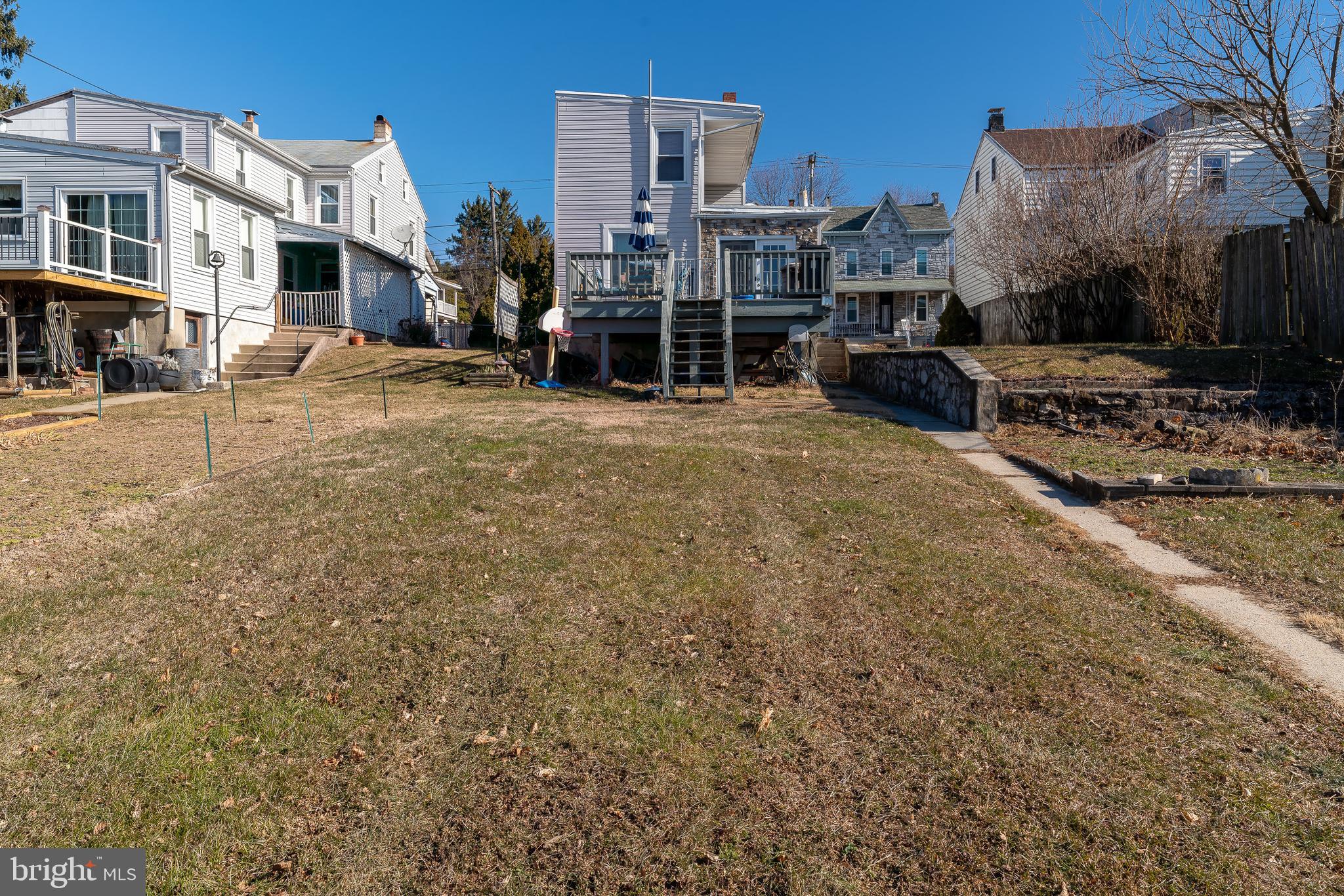 2814 Kutztown Road Reading, PA 19605 - Photo 27 of 32