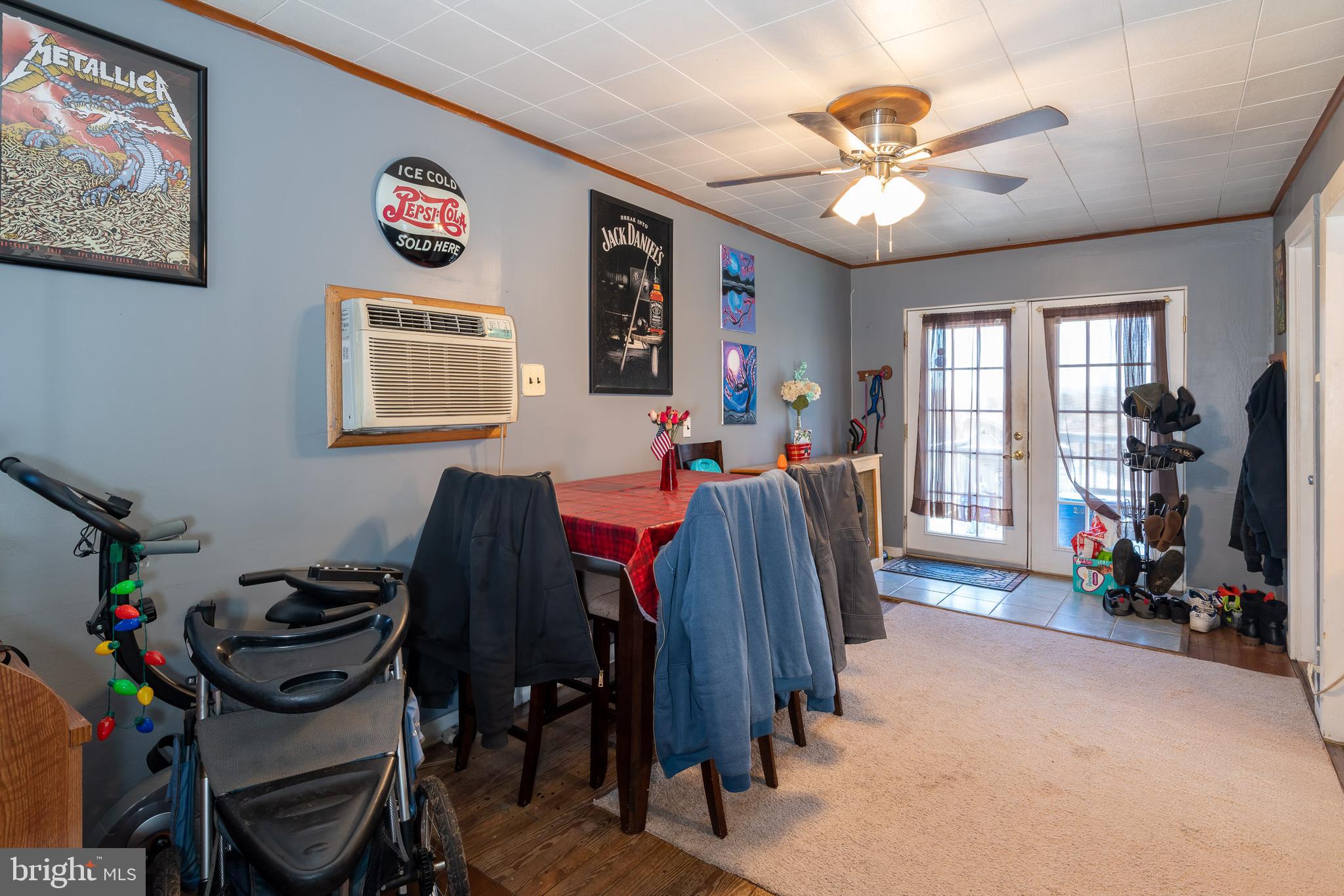 2814 Kutztown Road Reading, PA 19605 - Photo 4 of 32
