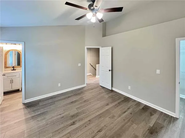 $1,950 | 3573 Kennesaw Station Drive, Kennesaw, GA 30144