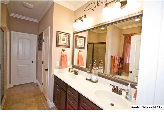 426 Ballantrae Road Pelham, AL 35124 - Photo 13 of 25