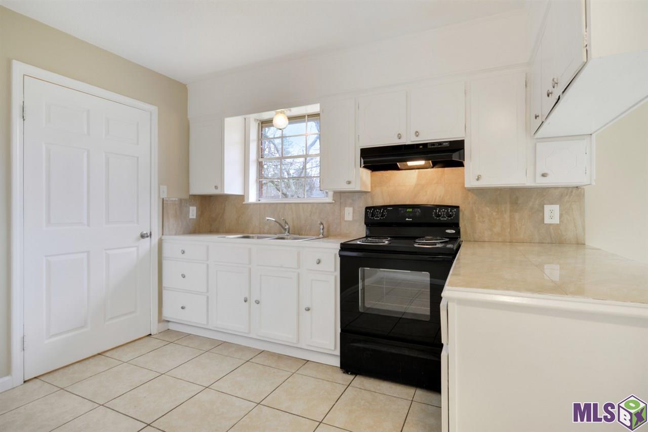 16516 Vermillion Drive Baton Rouge, LA 70819 - Photo 4 of 10