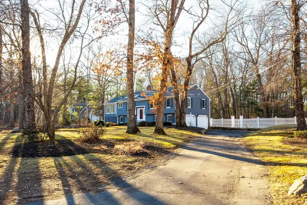$1,100,000 | 98 Satuit Trail, Scituate, MA 02066