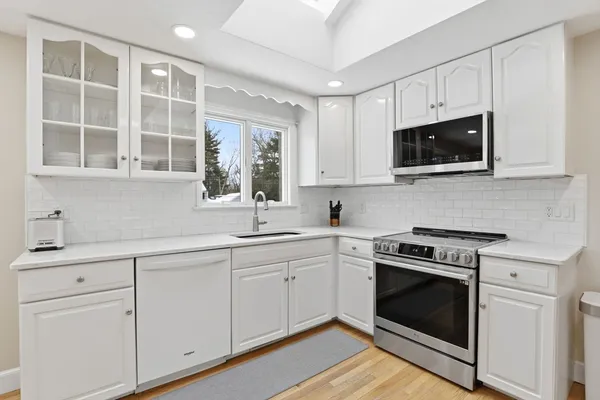 $1,100,000 | 98 Satuit Trail, Scituate, MA 02066