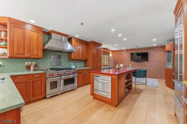 $980,000 | 486 Summit Road, Mountainside, NJ 07092