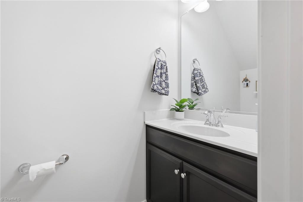 3855 Thistleberry Road High Point, NC 27265 - Photo 13 of 29