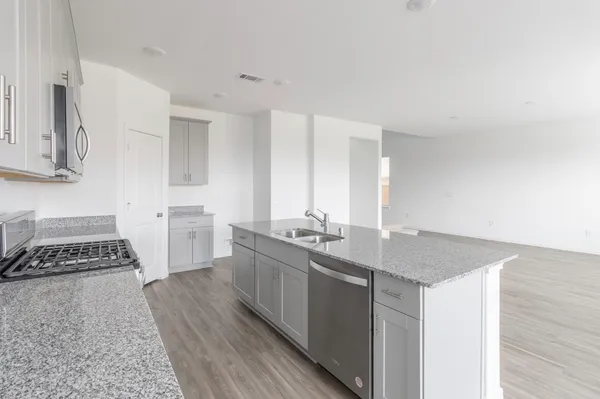 $3,000 | 1052 Greenshank Drive, Katy, TX 77493