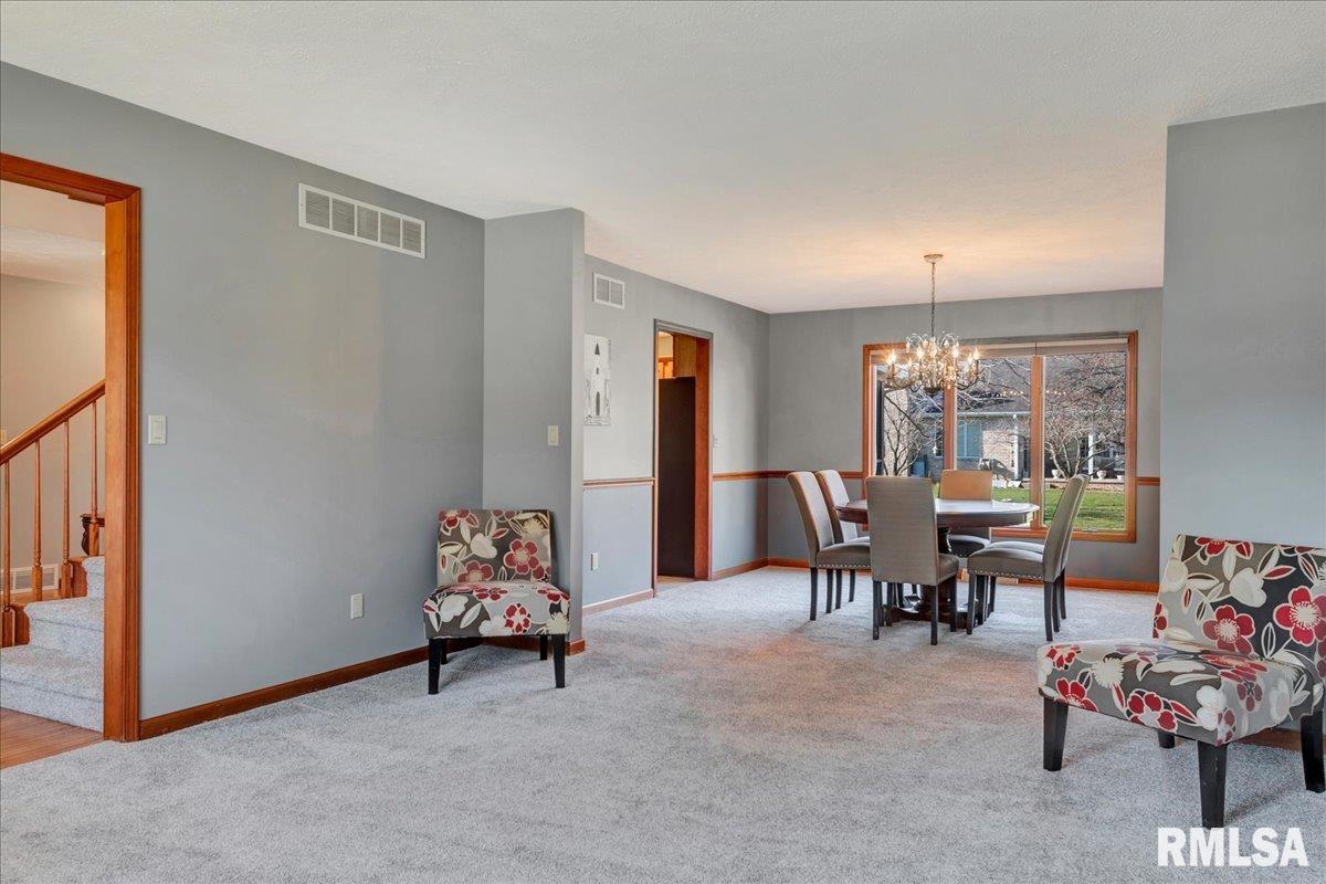 501 Colbrook Drive Springfield, IL 62702 - Photo 8 of 50