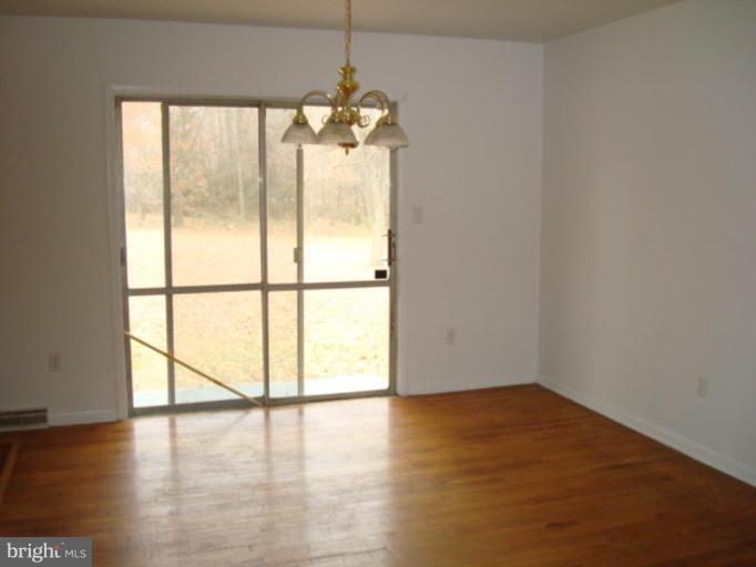 22542 Old Rolling Road California, MD 20619 - Photo 4 of 27 Large dining room