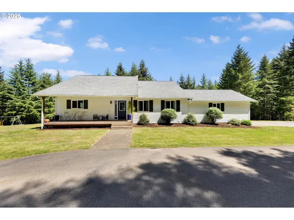 $950,000 | 18111 Northeast 241st Place, Brush Prairie, WA 98606