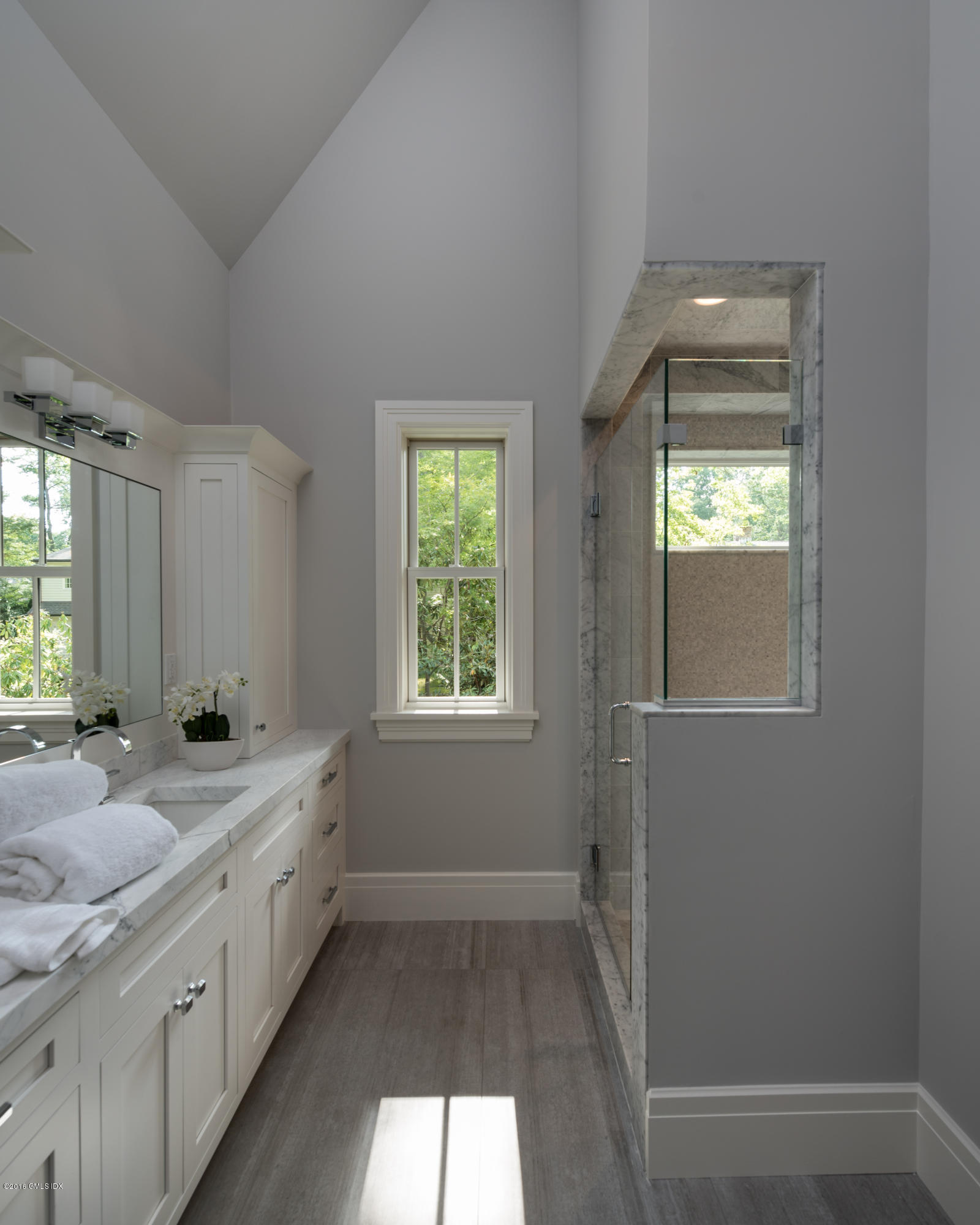 12 Ridgebrook Road Greenwich, CT 06830 - Photo 13 of 33 master bath