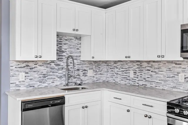 $1,600,000 | 167 Lexington Street, Unit 167, Boston, MA 02128