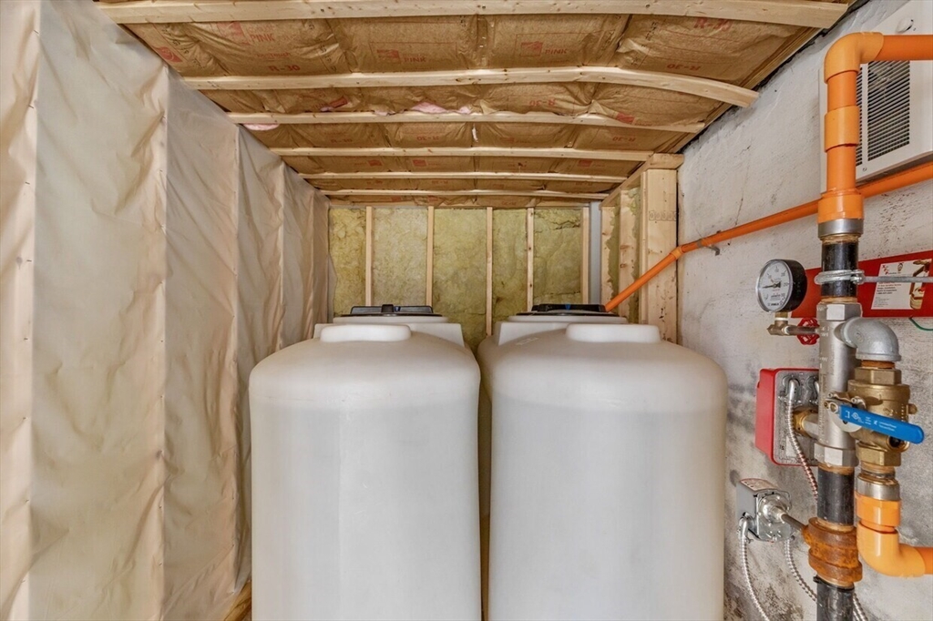 167 Lexington Street, Unit 167 Boston, MA 02128 - Photo 34 of 34 a view of a room with gym equipment