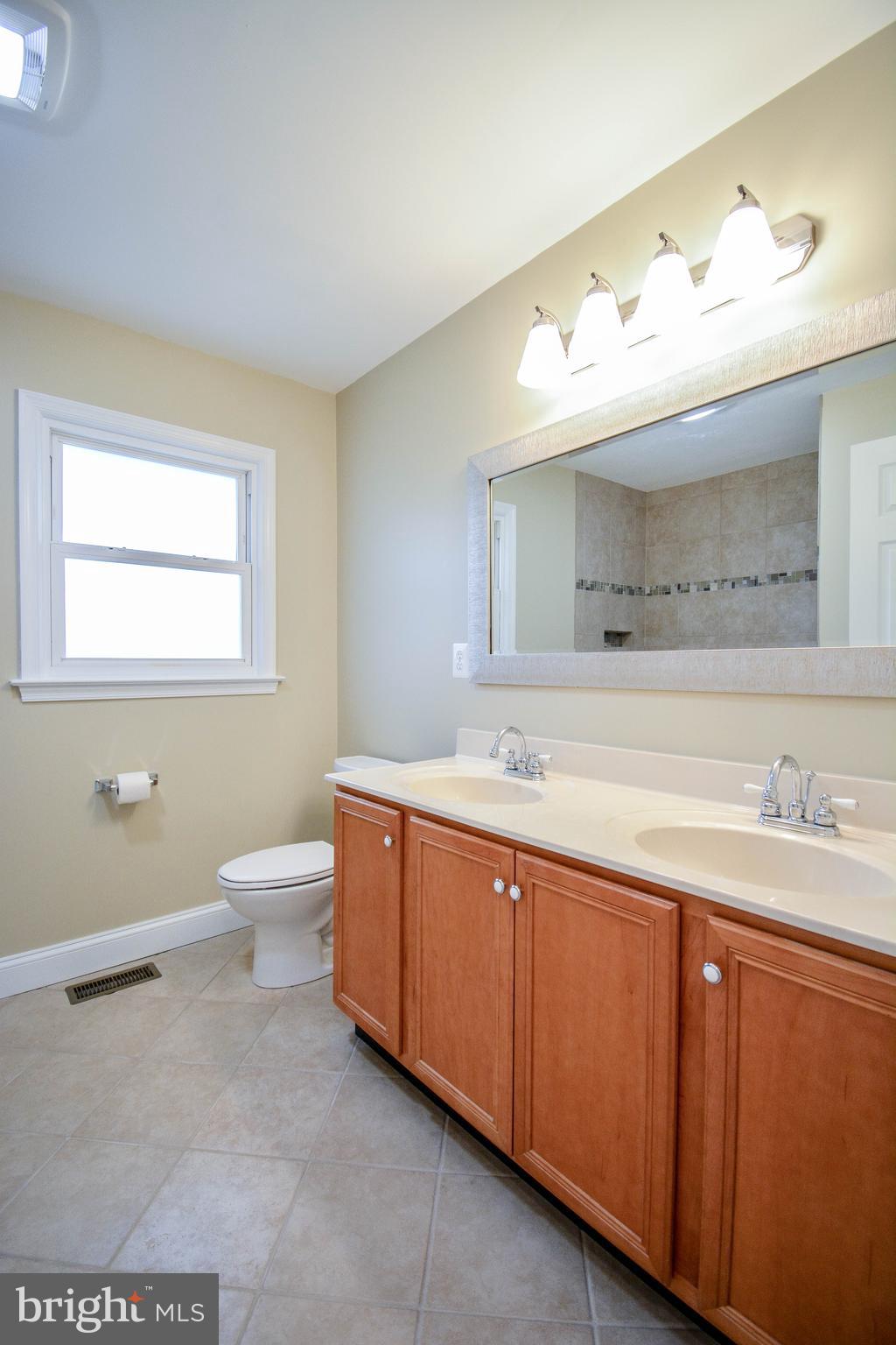 2411 Orange Road Culpeper, VA 22701 - Photo 15 of 32 Master bath
