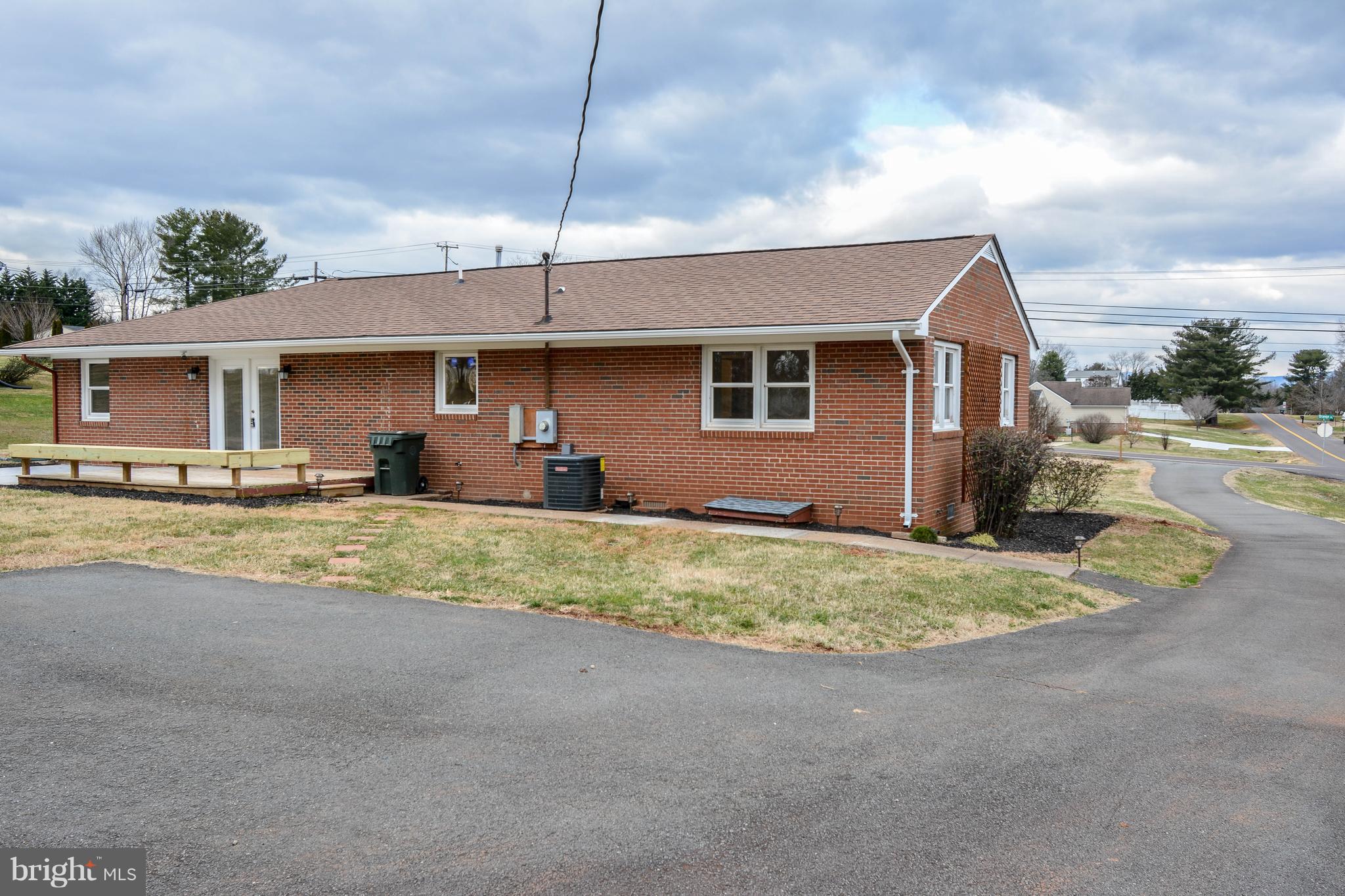 2411 Orange Road Culpeper, VA 22701 - Photo 31 of 32 Lots of parking!