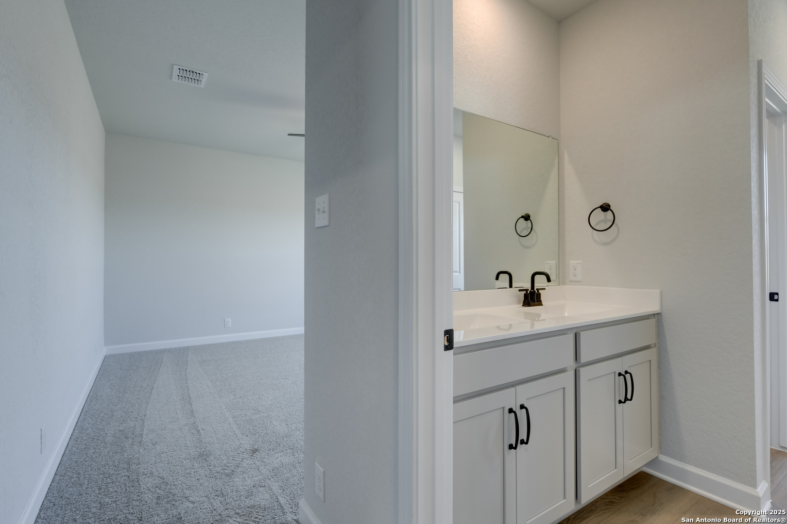 137 Beveridge Road Seguin, TX 78155 - Photo 17 of 41