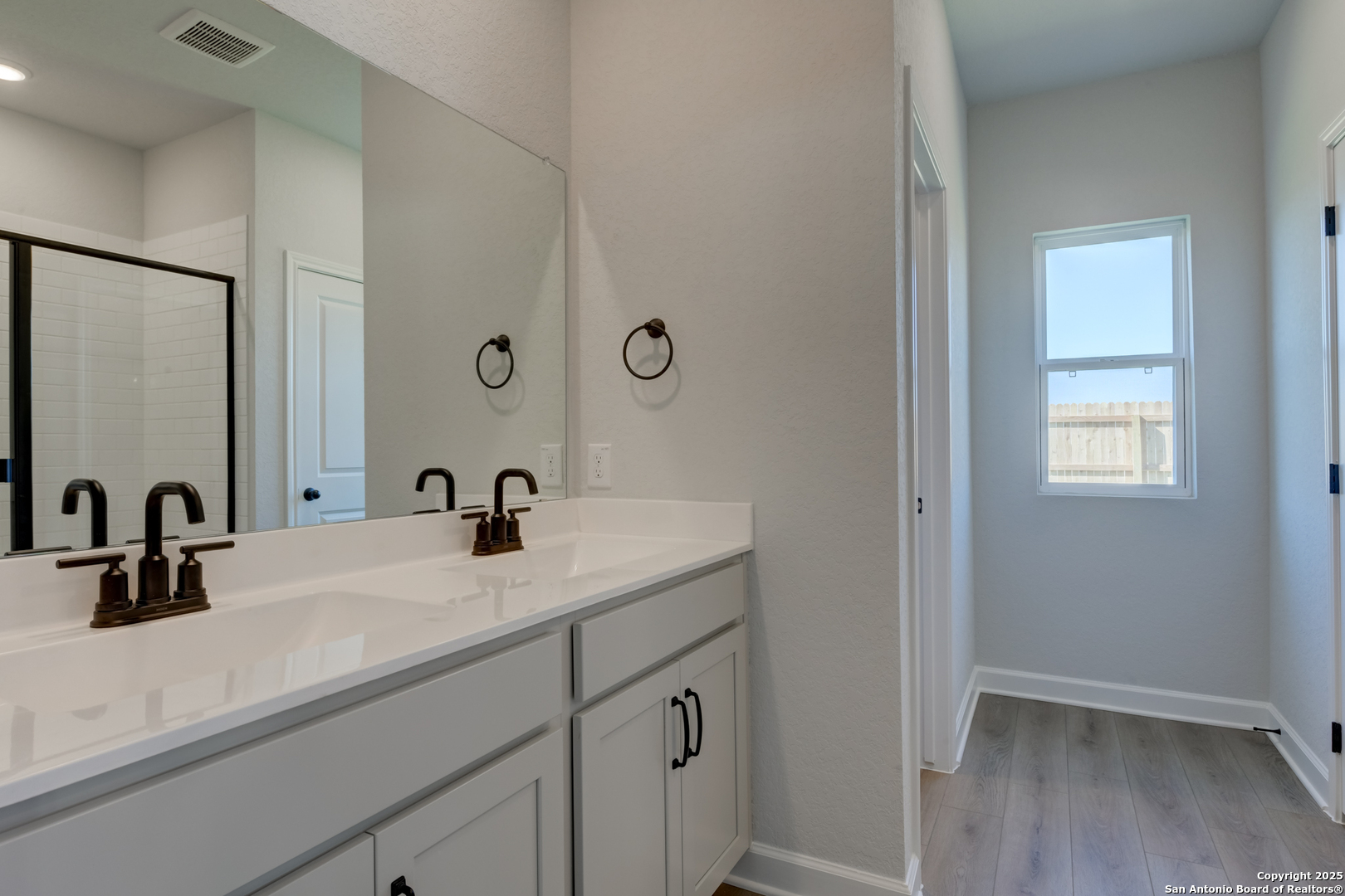 137 Beveridge Road Seguin, TX 78155 - Photo 19 of 41