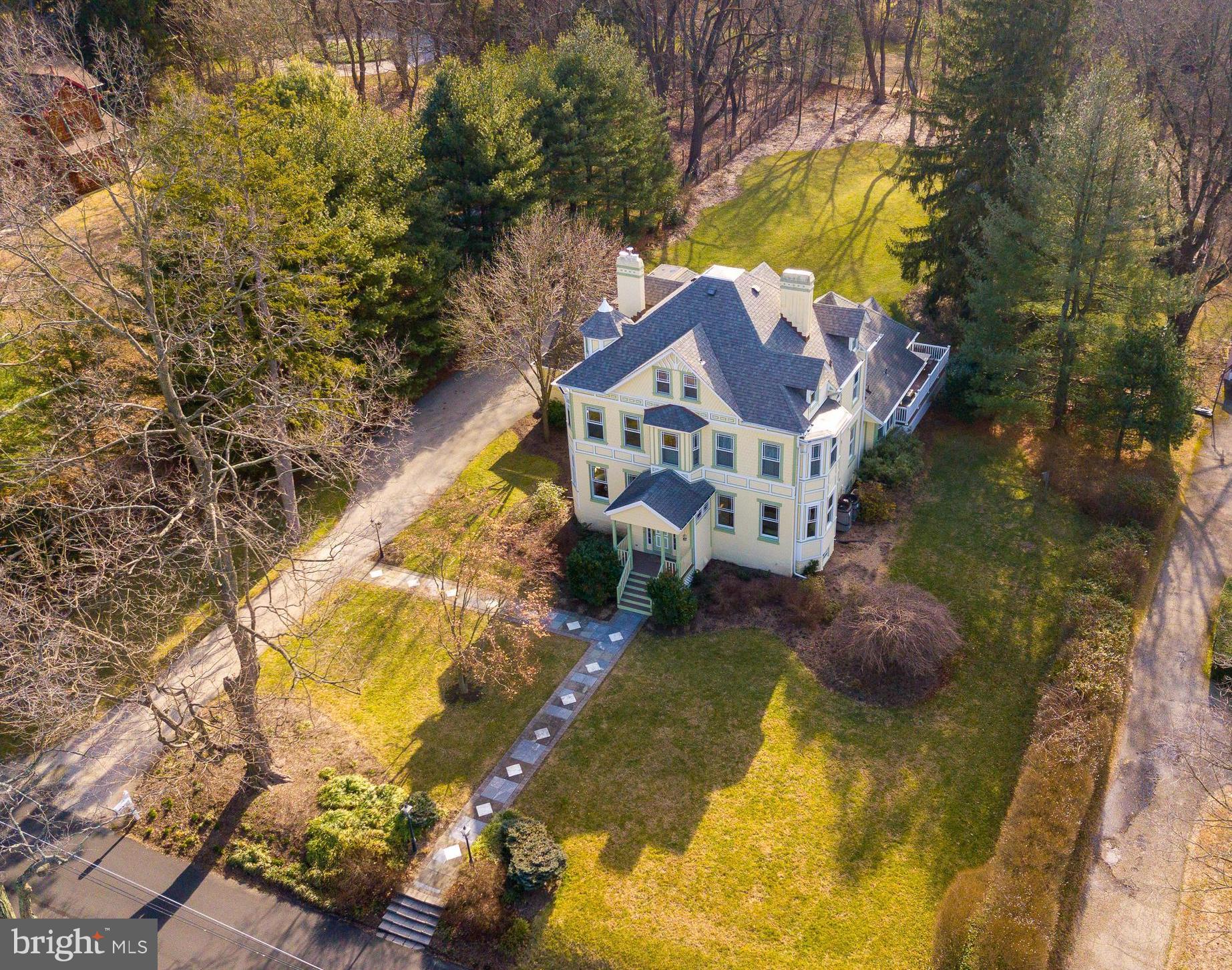 236 Berkley Road Devon, PA 19333 - Photo 5 of 68