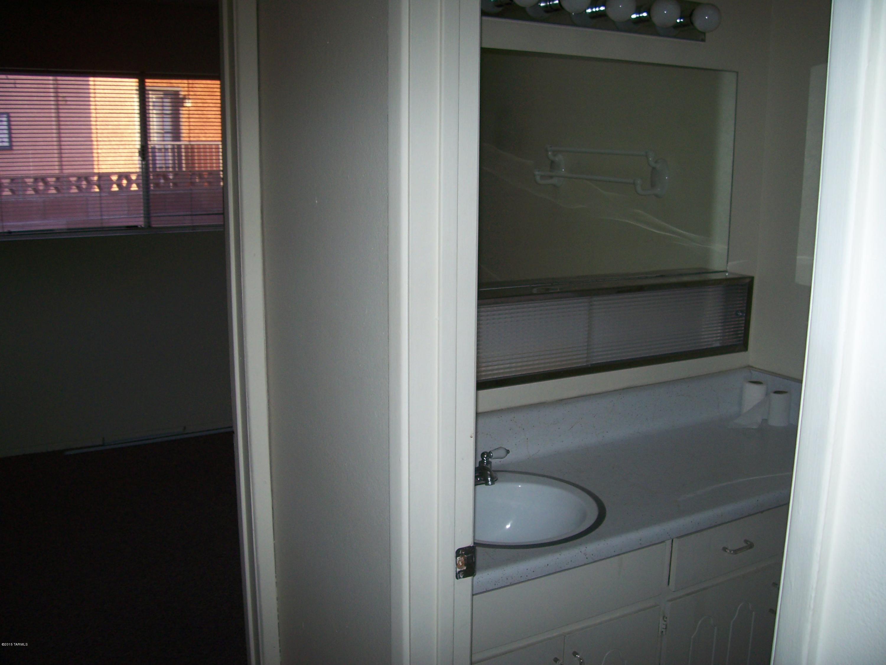 9111 North Oracle Road, Unit 150 Tucson, AZ 85704 - Photo 10 of 11