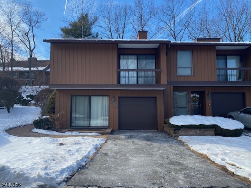 748 Upper Way Wharton, NJ 07885 - Photo 2 of 40