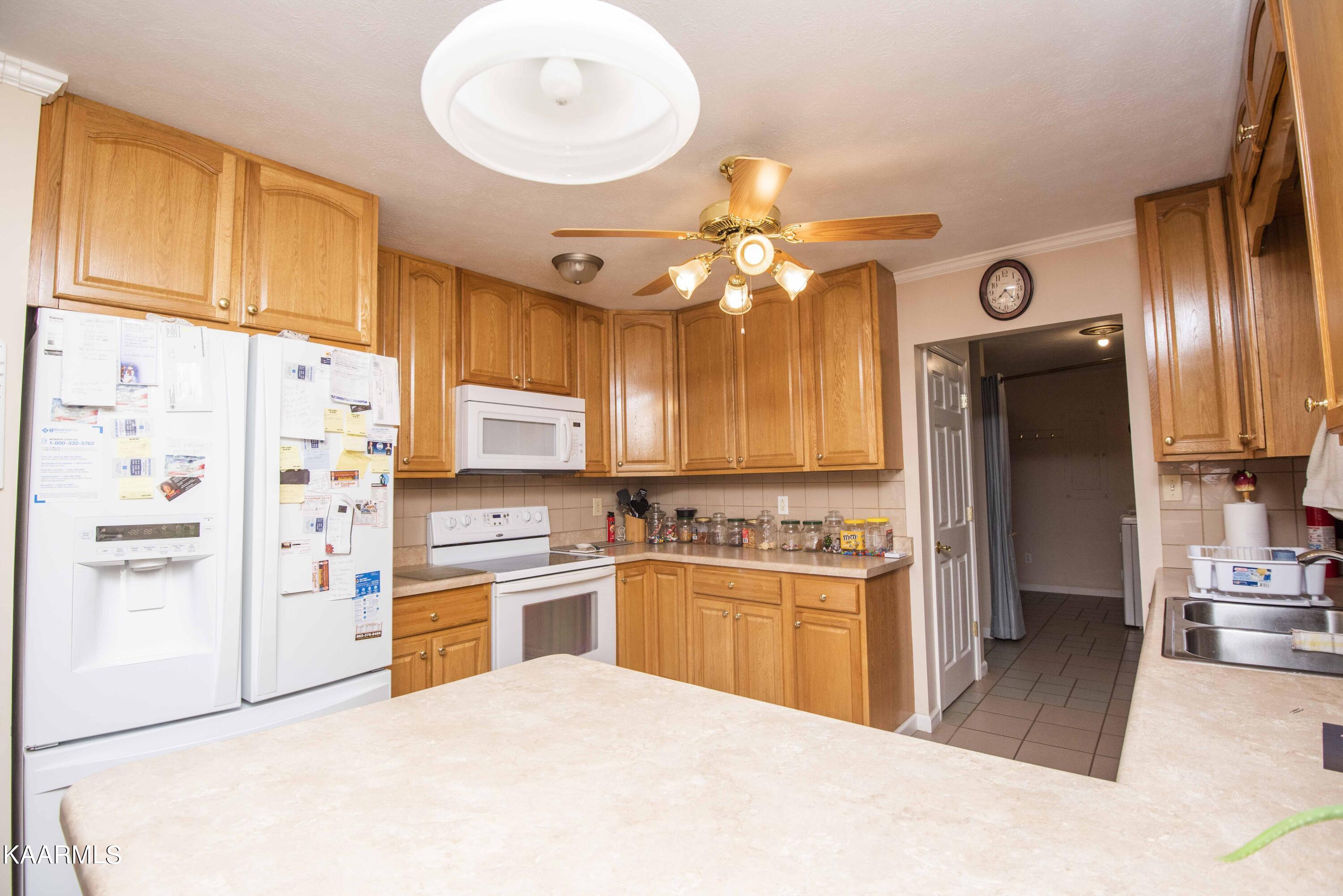 2943 Sugar Grove Valley Road Harriman, TN 37748 - Photo 18 of 56 kitchen 2_1