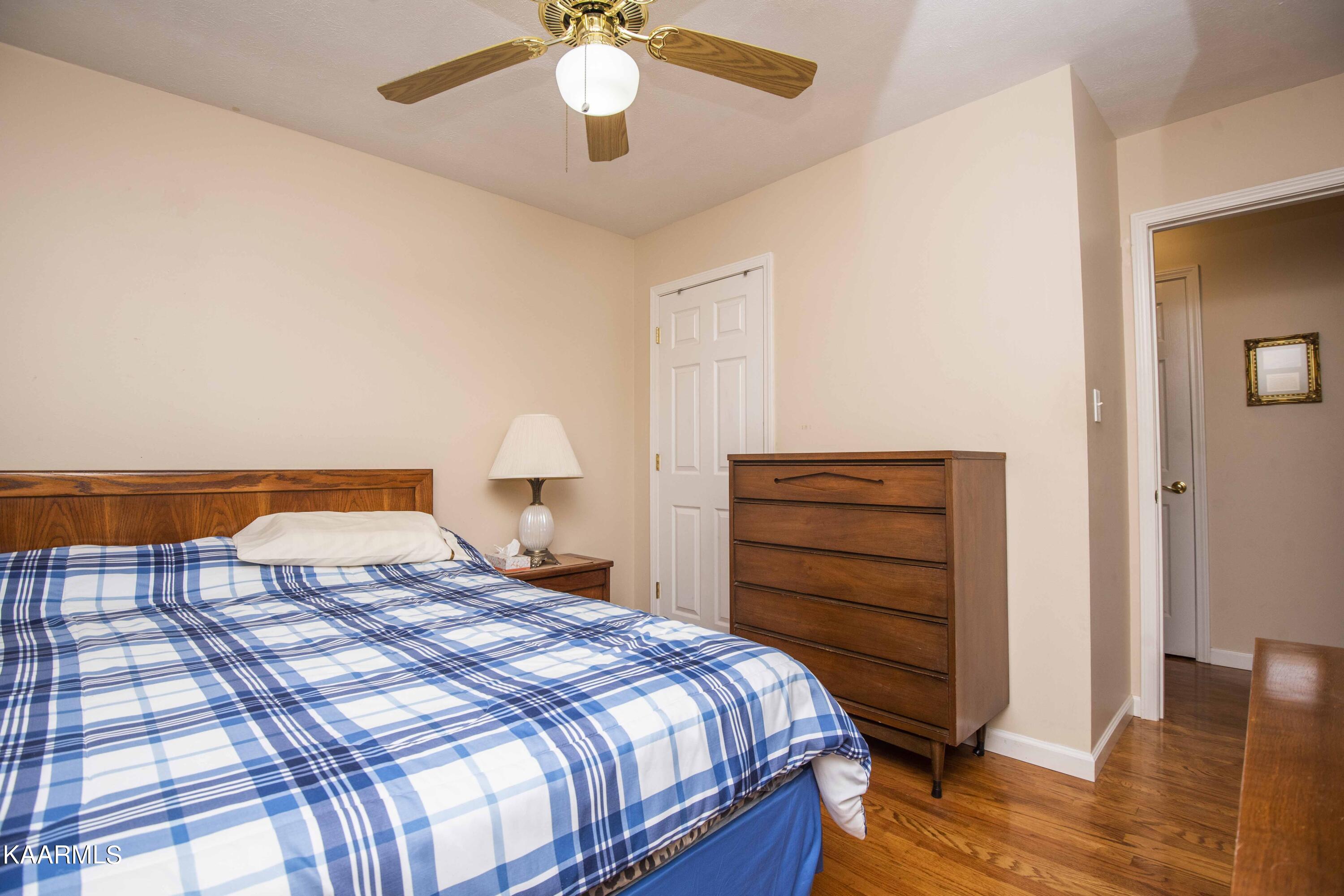 2943 Sugar Grove Valley Road Harriman, TN 37748 - Photo 42 of 56 third bed_1