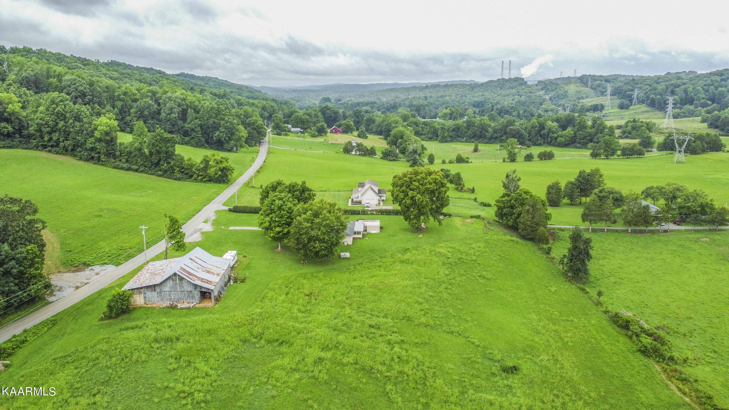 2943 Sugar Grove Valley Road Harriman, TN 37748 - Photo 48 of 56 drone 4_1