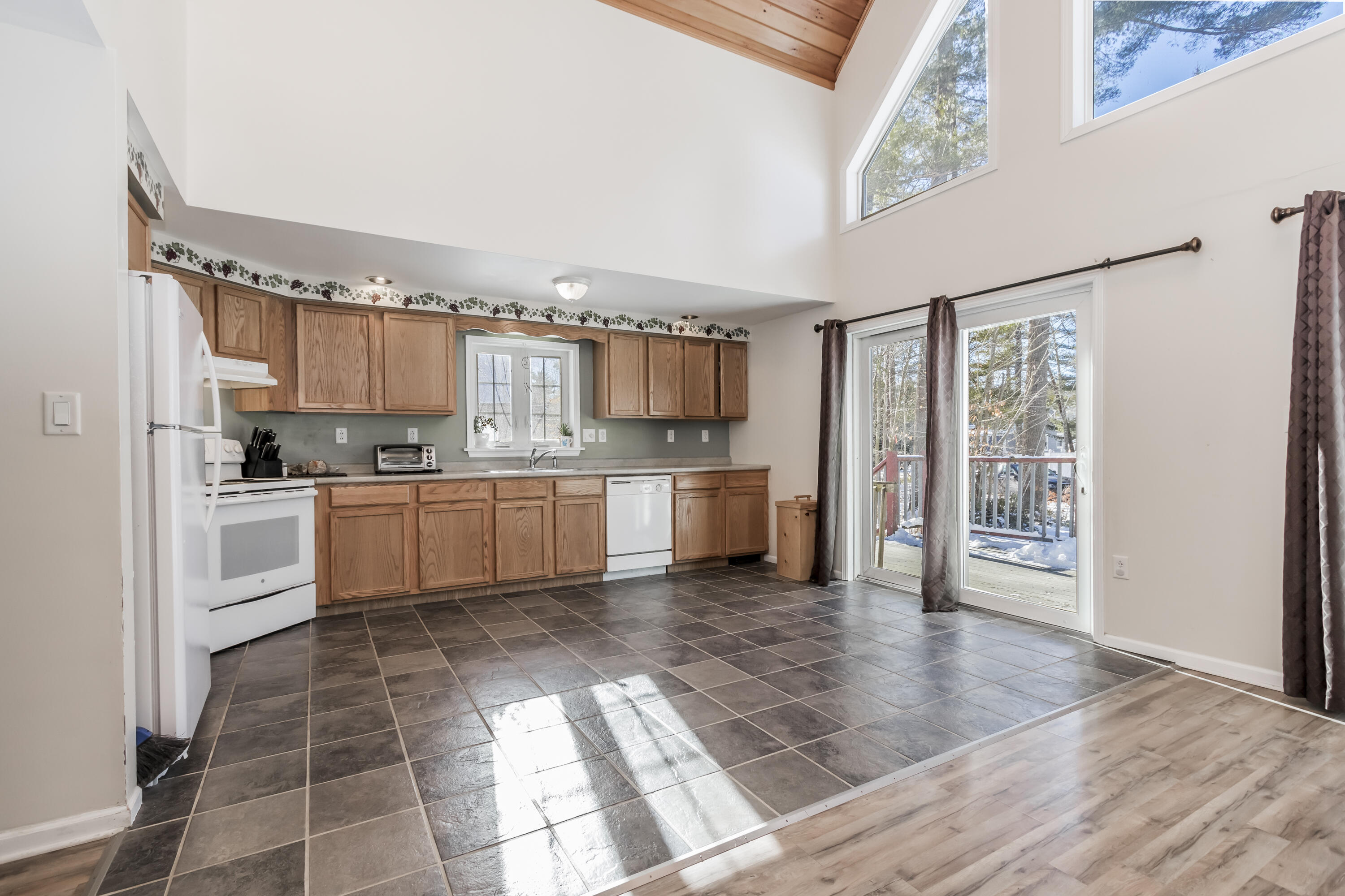 3 Woodland Road Windham, ME 04062 - Photo 9 of 48 20240121DM-71010