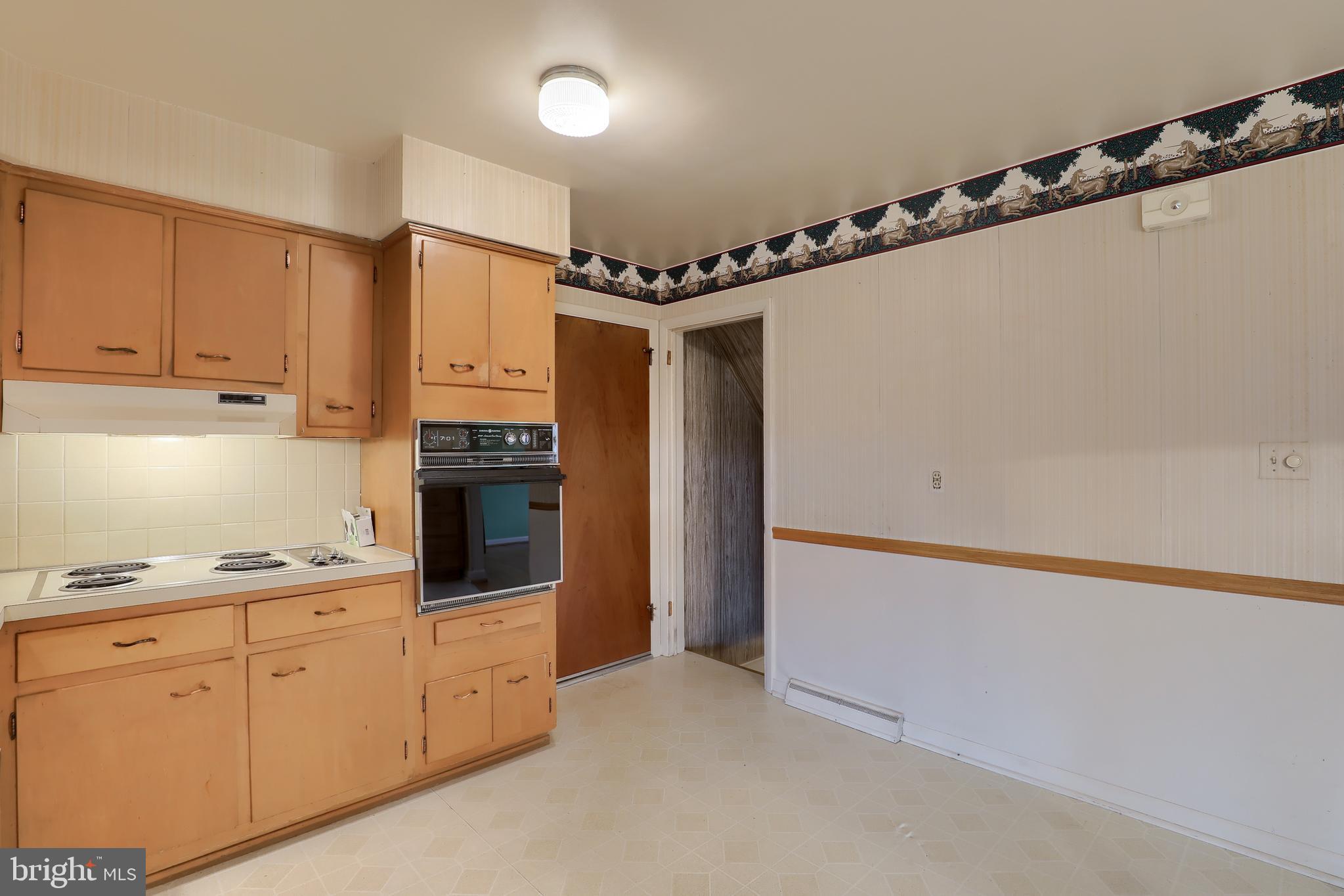 1730 Hemlock Road Lancaster, PA 17603 - Photo 11 of 21 Gallery Image 11