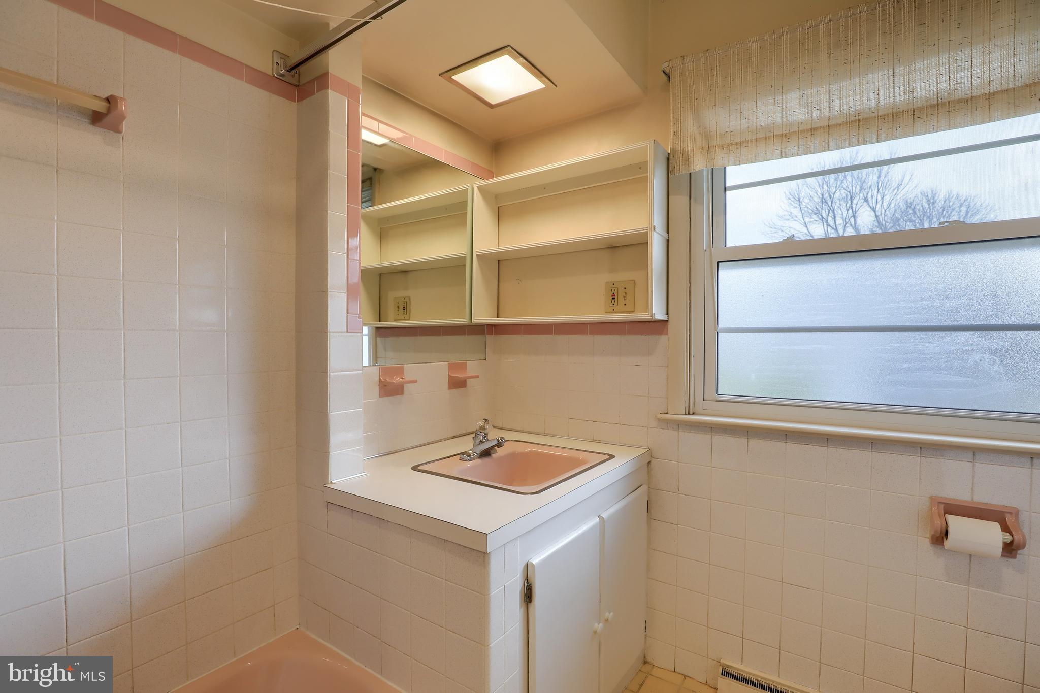 1730 Hemlock Road Lancaster, PA 17603 - Photo 12 of 21 Gallery Image 12