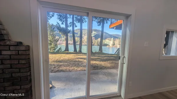 $549,000 | 206 Waterfront Road, Troy, MT 59935