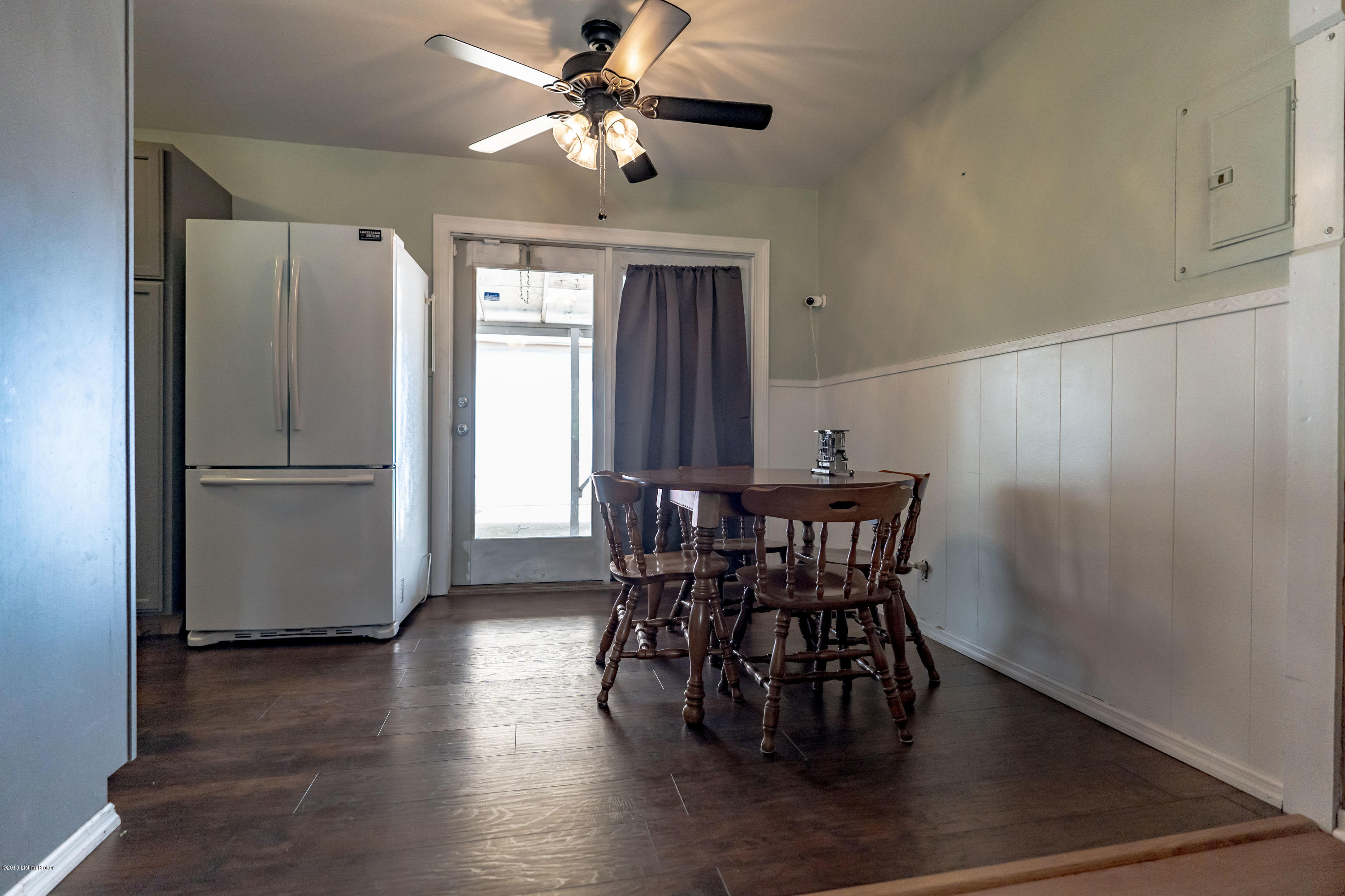 218 Crestwood Road Louisville, KY 40229 - Photo 15 of 35 Dining Room