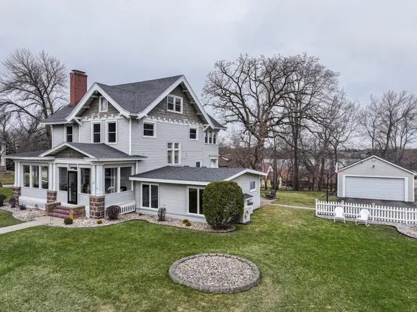 $399,918 | 417 6th Avenue West, Alexandria, MN 56308