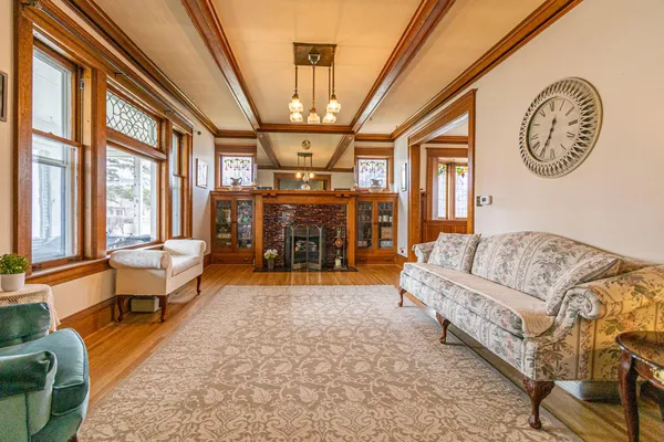 $399,918 | 417 6th Avenue West, Alexandria, MN 56308