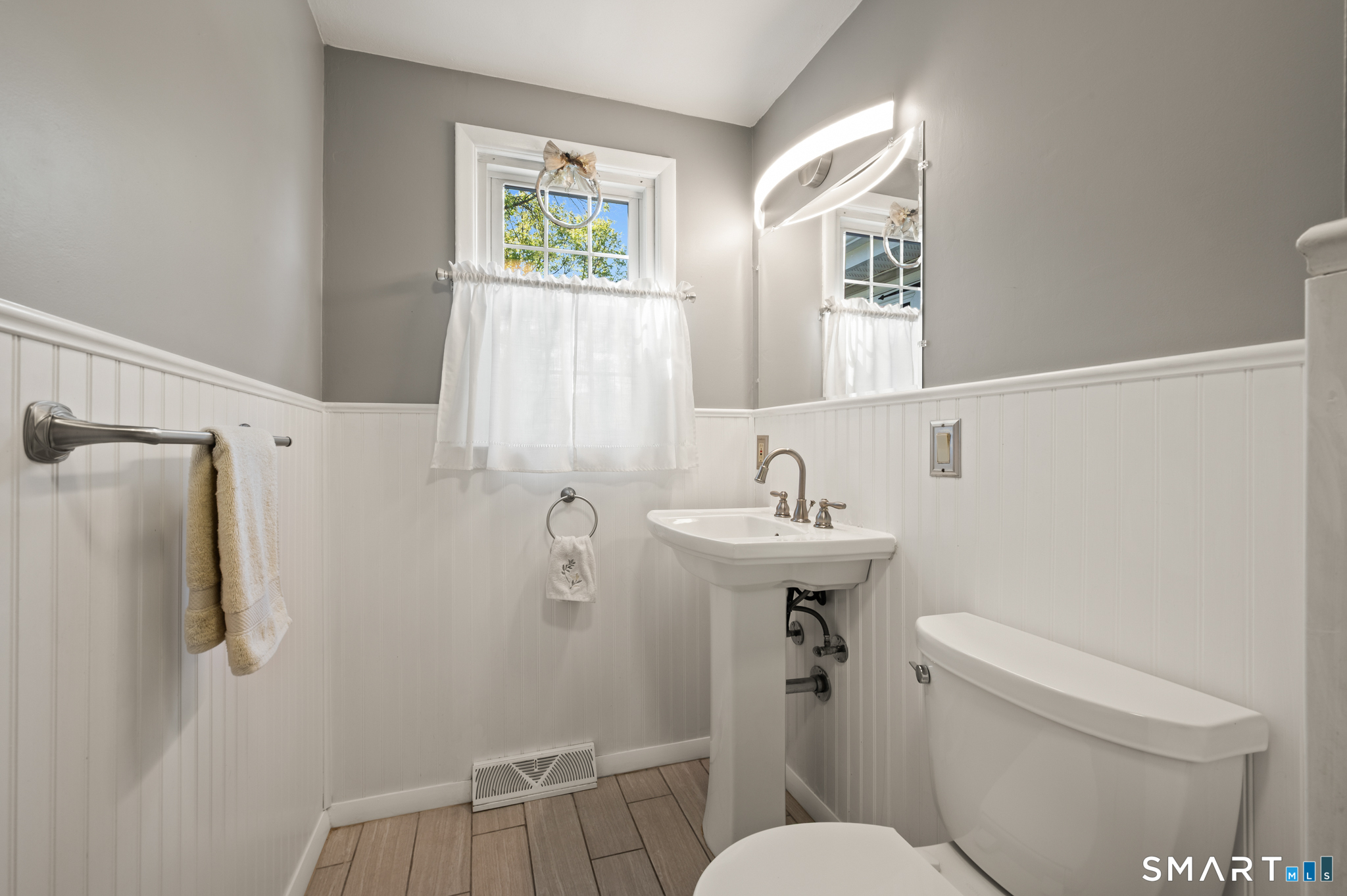 10 Susan Road Vernon, CT 06066 - Photo 18 of 40