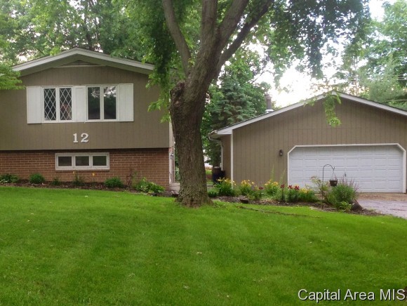 12 Shetland Drive Springfield, IL 62702 - Photo 1 of 18