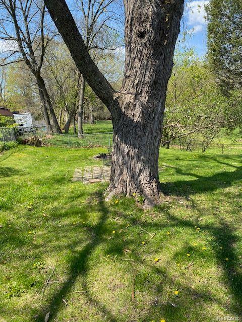 650 Hemingway Road Lake Orion, MI 48362 - Photo 35 of 38 Gallery Image 35