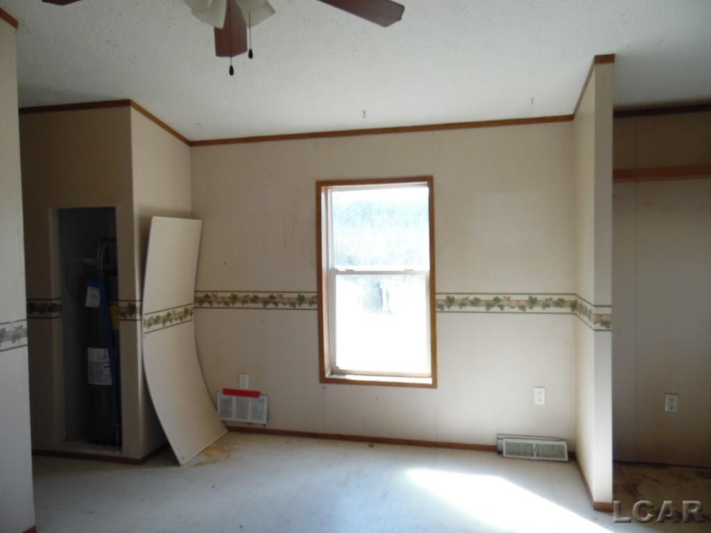 12011 Wooden Road Hanover, MI 49241 - Photo 6 of 14 31343505-5.JPG
