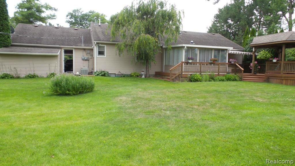 47256 Curtis Road Northville, MI 48168 - Photo 18 of 19 2014-08-04 02.15