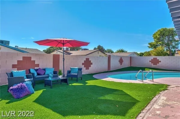 $2,799 | 7067 Westpark Court, Las Vegas, NV 89147