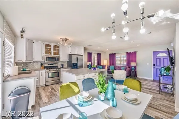 $2,799 | 7067 Westpark Court, Las Vegas, NV 89147