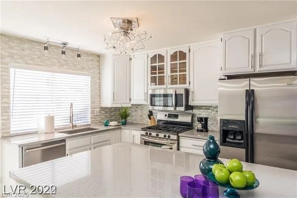$2,799 | 7067 Westpark Court, Las Vegas, NV 89147