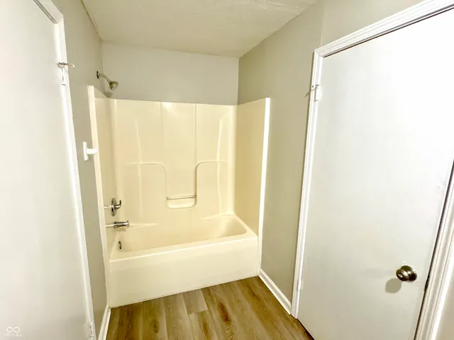 $124,900 | 2009 Gent Avenue, Indianapolis, IN 46202