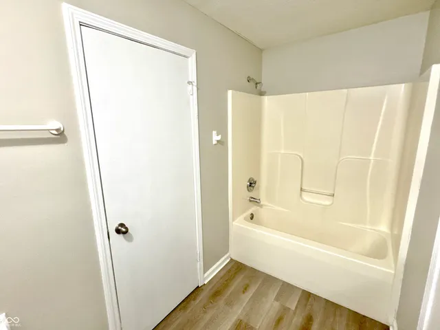 $124,900 | 2009 Gent Avenue, Indianapolis, IN 46202