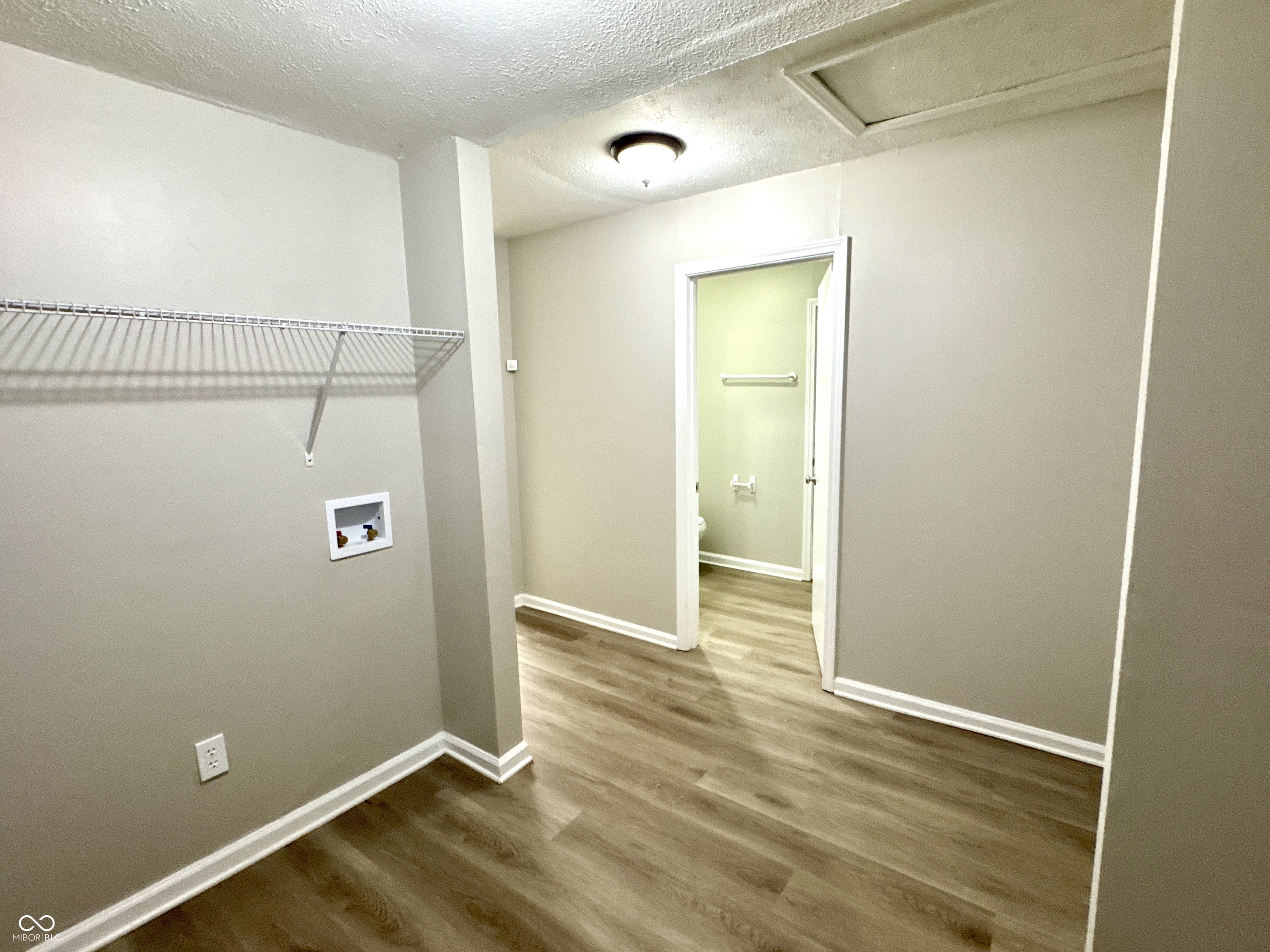 2009 Gent Avenue Indianapolis, IN 46202 - Photo 24 of 35