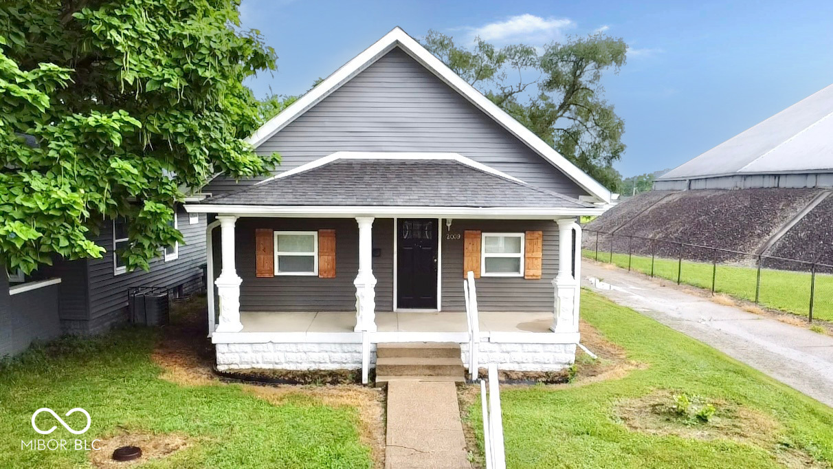 2009 Gent Avenue Indianapolis, IN 46202 - Photo 28 of 35