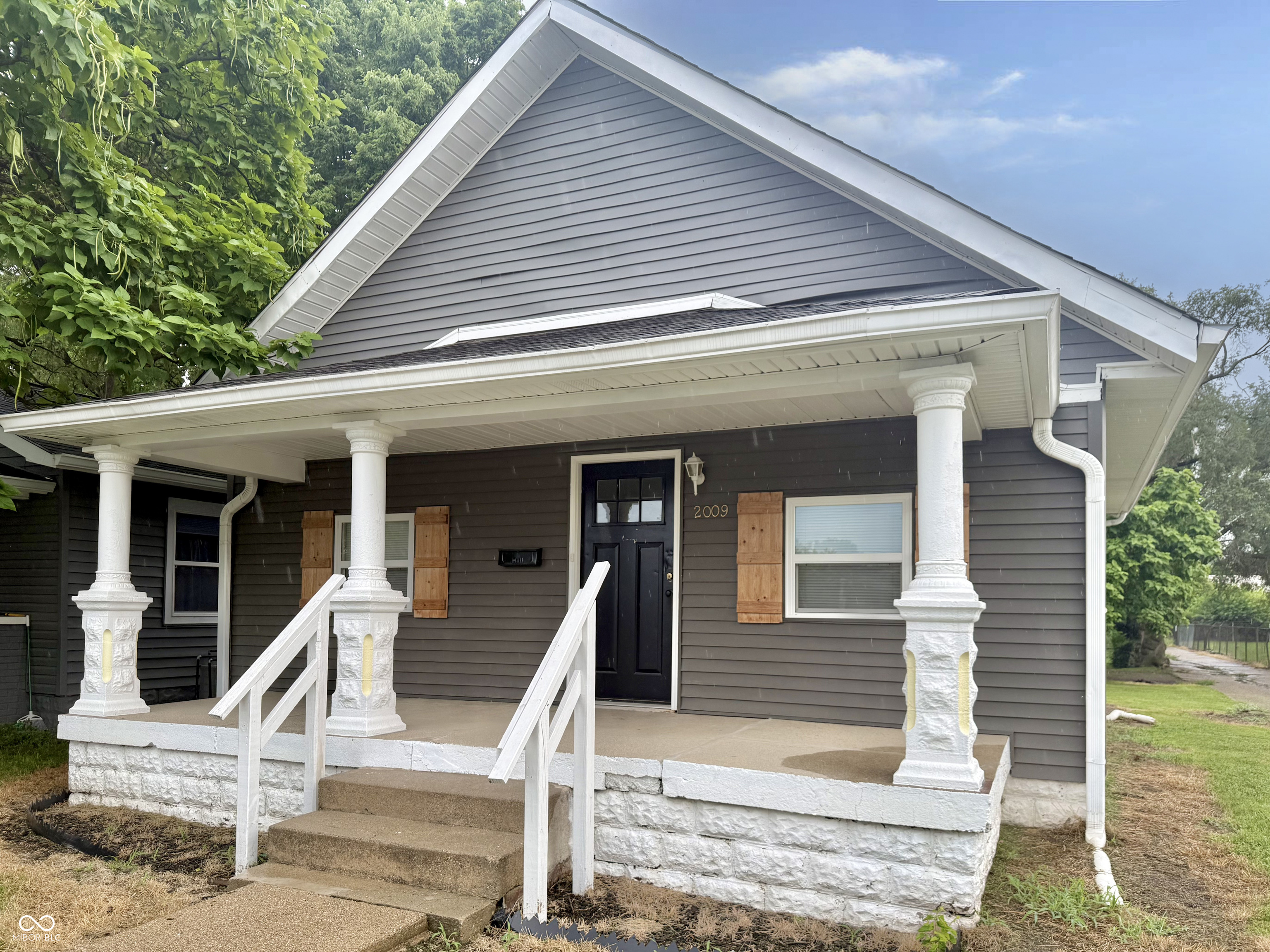 2009 Gent Avenue Indianapolis, IN 46202 - Photo 29 of 35