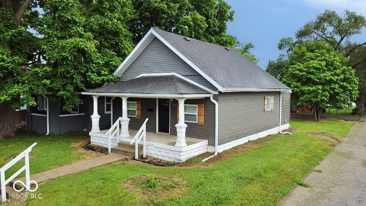 2009 Gent Avenue Indianapolis, IN 46202 - Photo 30 of 35