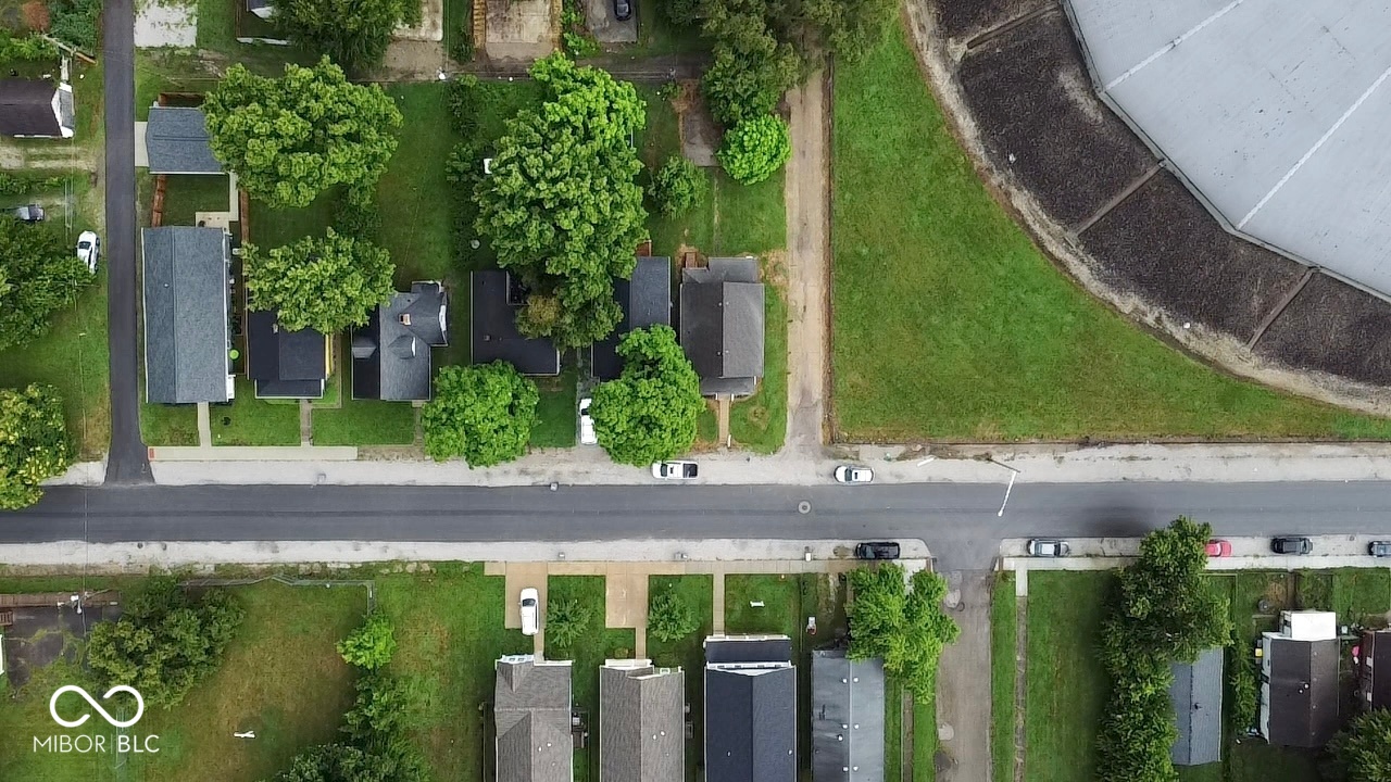 2009 Gent Avenue Indianapolis, IN 46202 - Photo 34 of 35